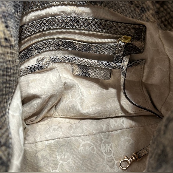 MICHAEL Michael Kors Python Embossed Fulton Large Shoulder Bag Snakeskin Leather - Picture 7 of 9